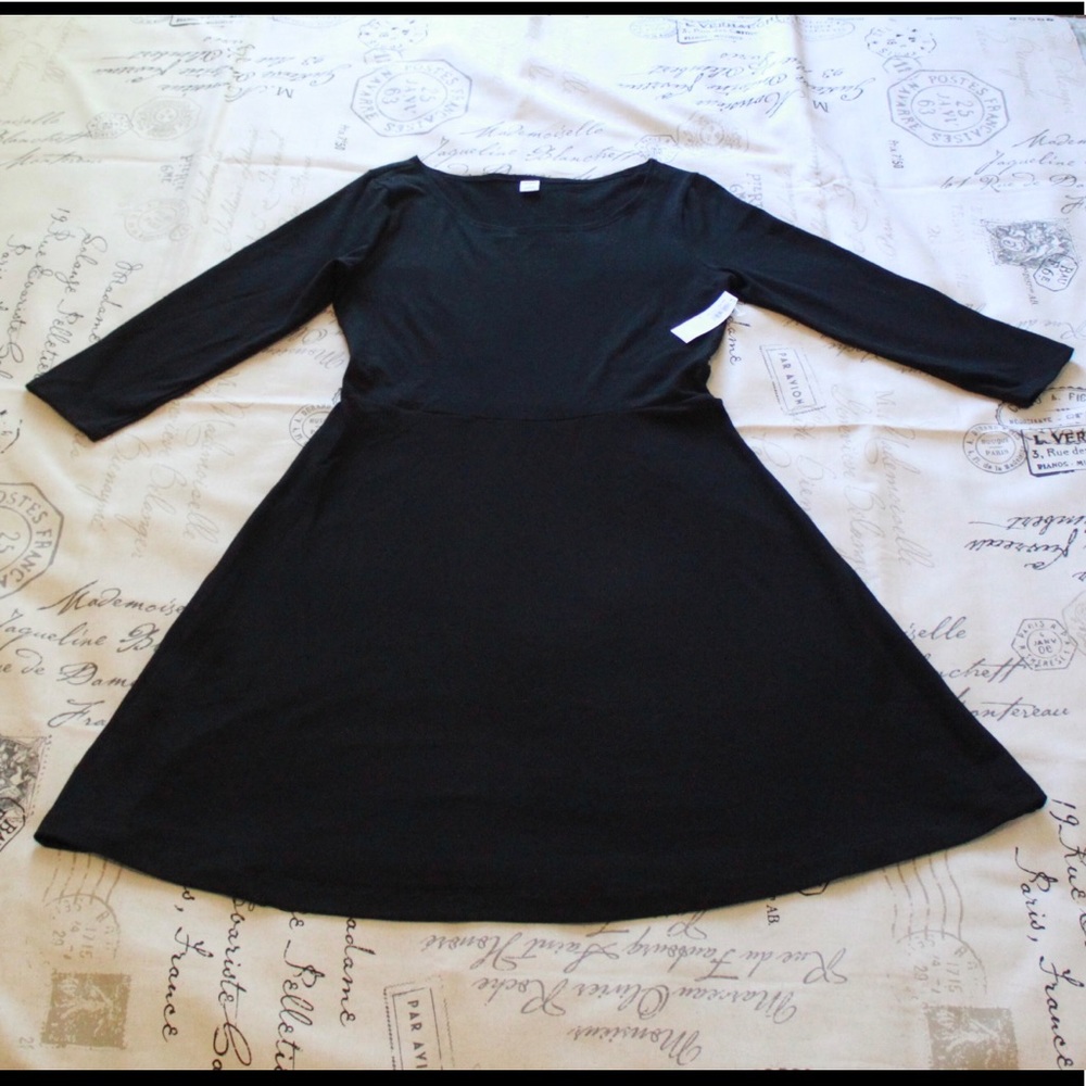 Old Navy - Black Dress